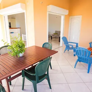 Le Carambolier Hébergement de vacances Sainte-Anne (Grande-Terre)